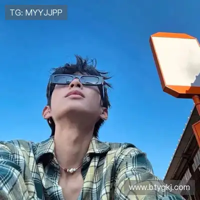伍煦羿